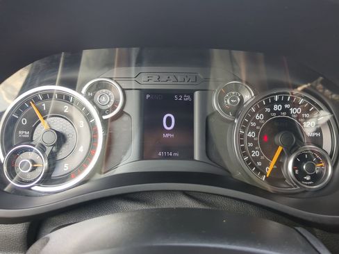 Used 2021 RAM 5500 Tradesman w/ Chrome Appearance Group image 23