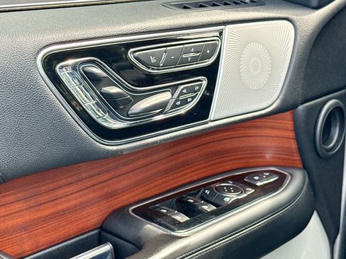Used 2020 Lincoln Navigator L Reserve w/ Luxury Package AWD/4WD image 8