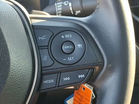 Used 2020 Toyota Corolla SE image 24