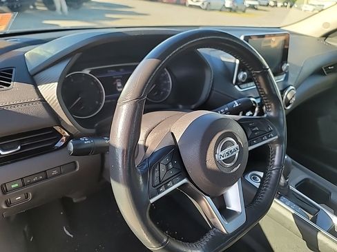 Used 2022 Nissan Sentra SV w/ All-Weather Package image 5