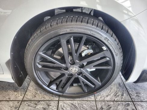 New 2026 Toyota Camry Hybrid AWD/4WD image 10