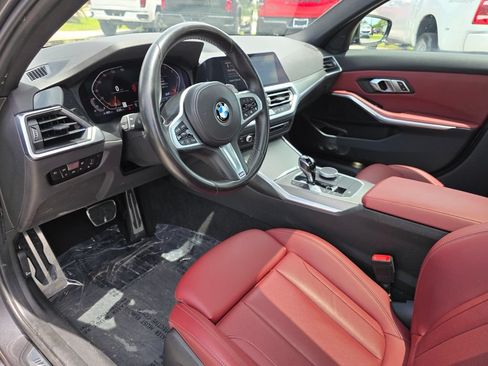Used 2022 BMW 330i Sedan w/ M Sport Package RWD image 28