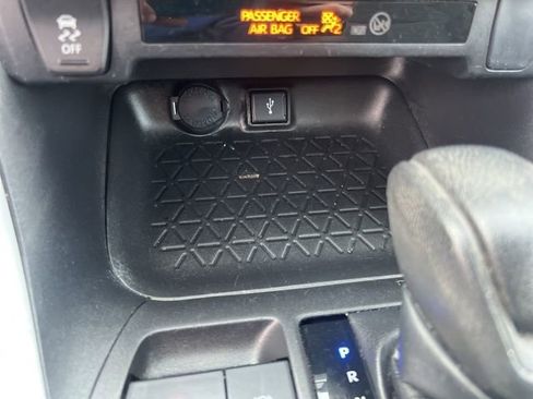 Used 2021 Toyota RAV4 XLE w/ Convenience Package image 34