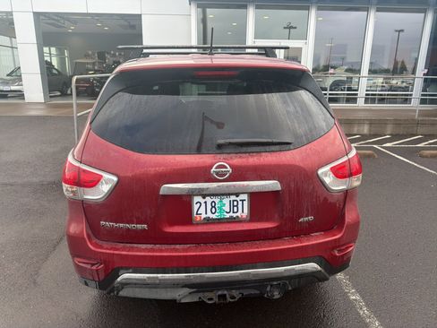 Used 2015 Nissan Pathfinder S AWD/4WD image 2