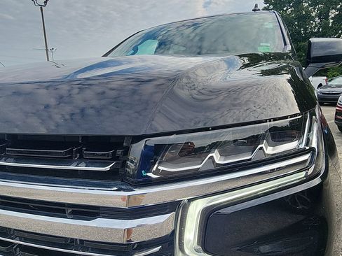 Used 2024 Chevrolet Suburban LT AWD/4WD image 9