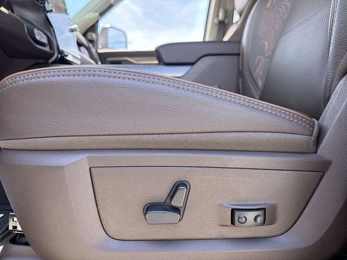 New 2026 RAM 2500 Limited AWD/4WD image 15