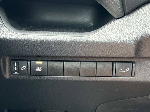 Used 2023 Toyota RAV4 XLE w/ Convenience Package FWD image 29