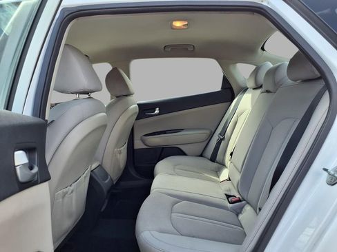 Used 2017 Kia Optima LX image 22