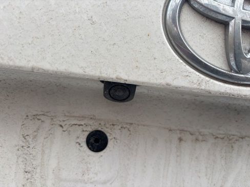 Used 2019 Toyota RAV4 LE image 14