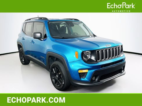 Used 2022 Jeep Renegade Latitude w/ Convenience Group image 1