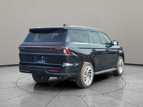 New 2026 Lincoln Navigator Premiere AWD/4WD image 12