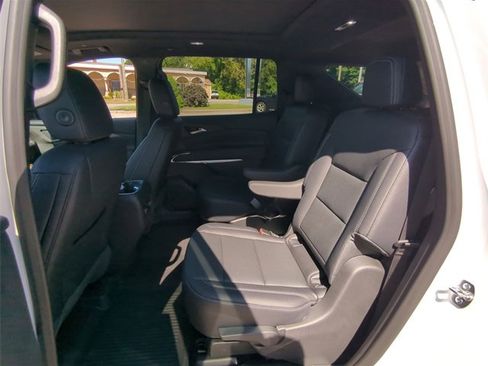 New 2026 Chevrolet Traverse LT w/ Sun and Wheel Package image 25