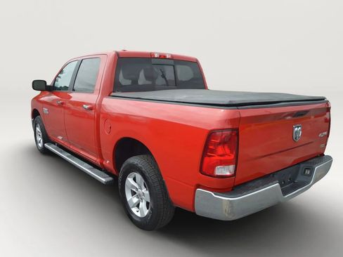 Used 2018 RAM 1500 Classic SLT w/ Luxury Group AWD/4WD image 6