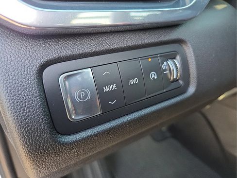 Used 2024 GMC Acadia Denali w/ Super Cruise Package AWD/4WD image 11