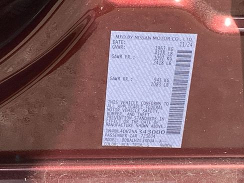 Used 2025 Nissan Altima 2.5 SV image 10