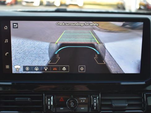 New 2026 Nissan Pathfinder SL image 35