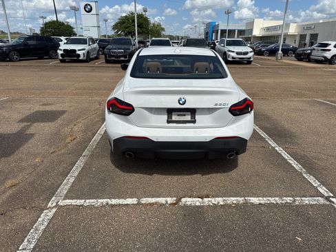 Used 2023 BMW 230i Coupe w/ Convenience Package image 6