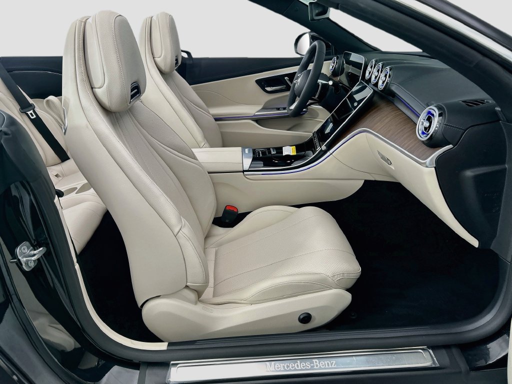 New 2027 Mercedes-Benz CLE 450 4MATIC Cabriolet image 18