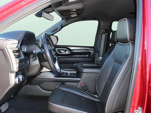 Used 2022 GMC Yukon SLT image 15