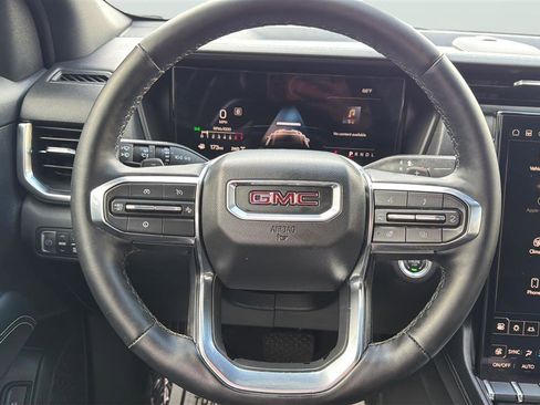 Used 2025 GMC Terrain Elevation w/ Elevation Premium Package AWD/4WD image 24