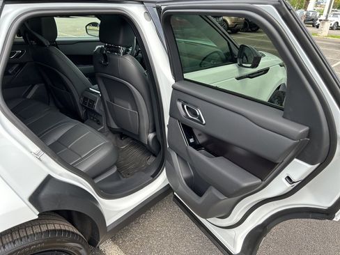 New 2026 Land Rover Range Rover Velar Dynamic SE image 17