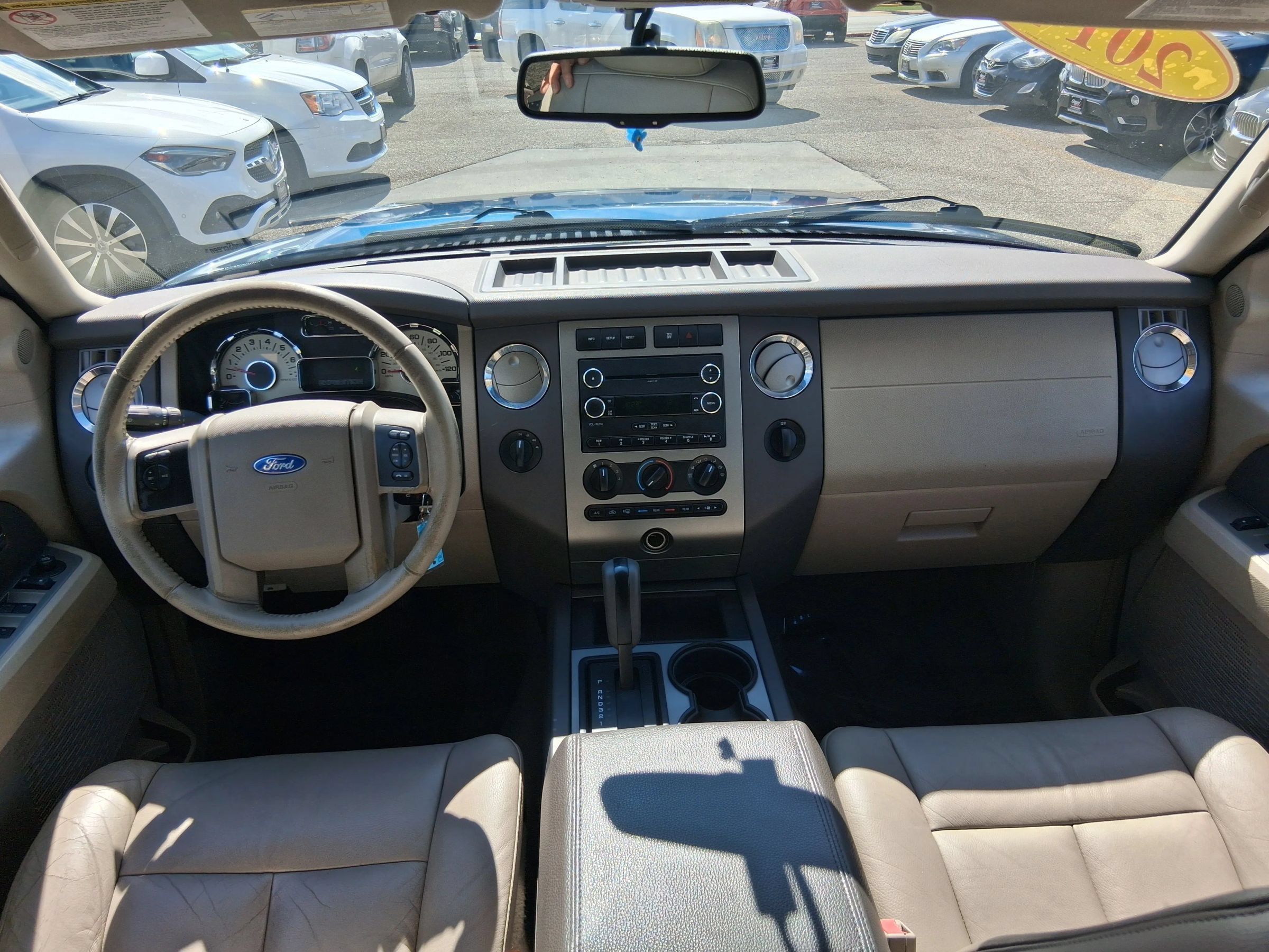 Used 2014 Ford Expedition XLT w/ Leather Seating Package AWD/4WD image 16