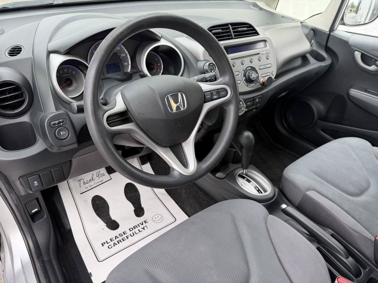 Used 2013 Honda Fit image 9