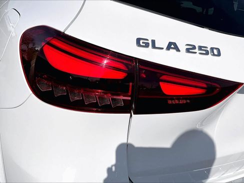 Used 2025 Mercedes-Benz GLA 250 image 29