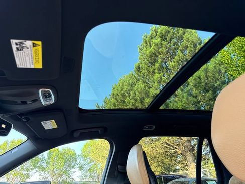 Used 2018 Volvo XC90 T6 Momentum w/ Convenience Package AWD/4WD image 28