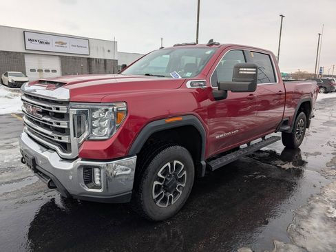 Used 2020 GMC Sierra 2500 SLE w/ SLE Value Package; image 4