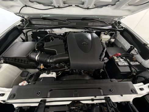 Used 2021 Toyota Tacoma TRD Pro AWD/4WD image 29