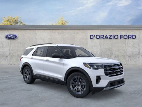 New 2026 Ford Explorer Active w/ Active Comfort Package image 7