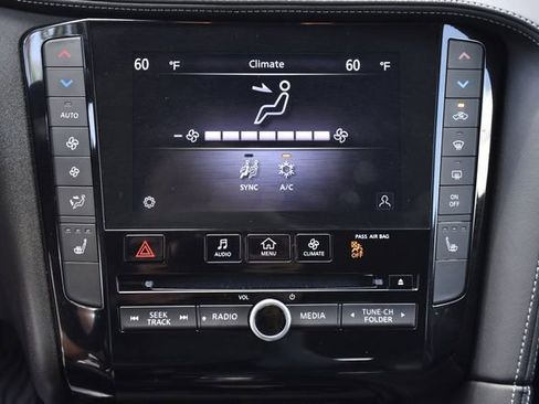 Used 2025 INFINITI QX50 Luxe AWD/4WD image 16