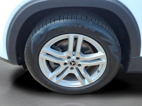Used 2021 Mercedes-Benz GLB 250 4MATIC image 10