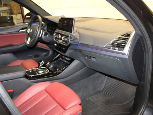 Used 2024 BMW X3 xDrive30i w/ Premium Package w/ZPA AWD/4WD image 32