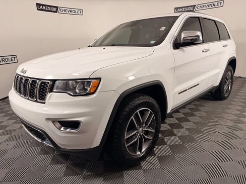 Used 2017 Jeep Grand Cherokee Limited AWD/4WD image 2