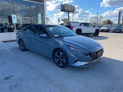 Certified 2022 Hyundai Elantra Limited w/ Cargo Package
