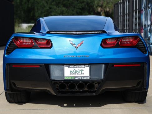 Used 2016 Chevrolet Corvette Stingray Coupe w/ 2LT Preferred Equipment Group RWD image 11