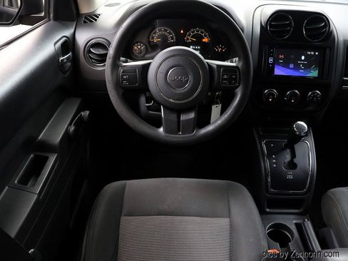 Used 2017 Jeep Patriot Sport FWD image 15