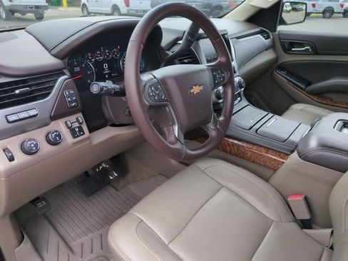 Used 2019 Chevrolet Tahoe Premier AWD/4WD image 16