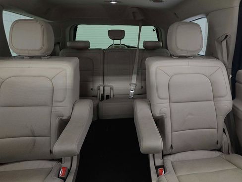 Used 2021 Lincoln Navigator Reserve w/ Luxury Package image 9