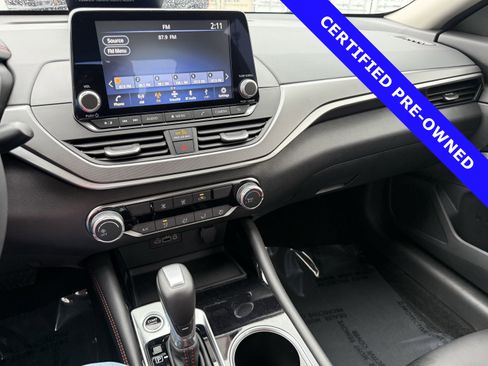 Used 2024 Nissan Altima 2.5 SR image 25