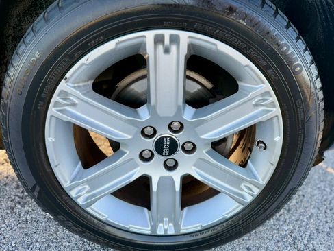 Used 2015 Land Rover Range Rover Evoque Pure Plus image 24