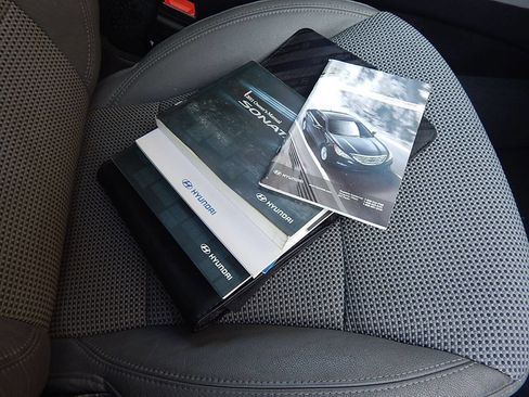 Used 2011 Hyundai Sonata SE w/ Navigation & Sunroof Pkg 4 image 27