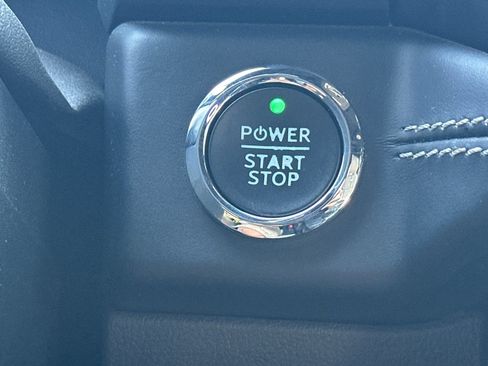 Used 2024 Ford F150 Lightning Platinum AWD/4WD image 20