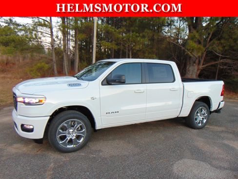New 2026 RAM 1500 Big Horn AWD/4WD image 8