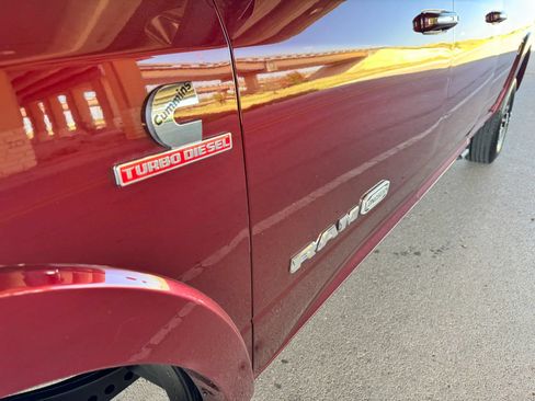 Used 2022 RAM 3500 Limited AWD/4WD image 12
