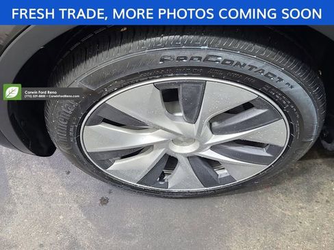 Used 2024 Tesla Model Y Long Range AWD/4WD image 15