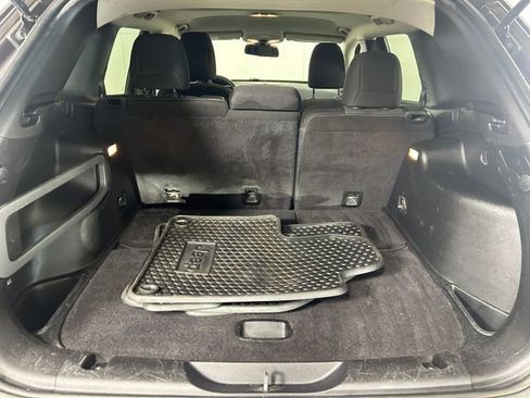 Used 2015 Jeep Cherokee Latitude w/ Cold Weather Group image 27