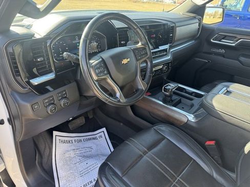 Used 2022 Chevrolet Silverado 1500 High Country w/ High Country Premium Package image 15